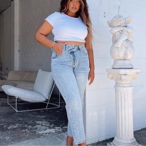 Princess Polly Light Wash Asymmetrical Mom Jean Woman’s Size 14